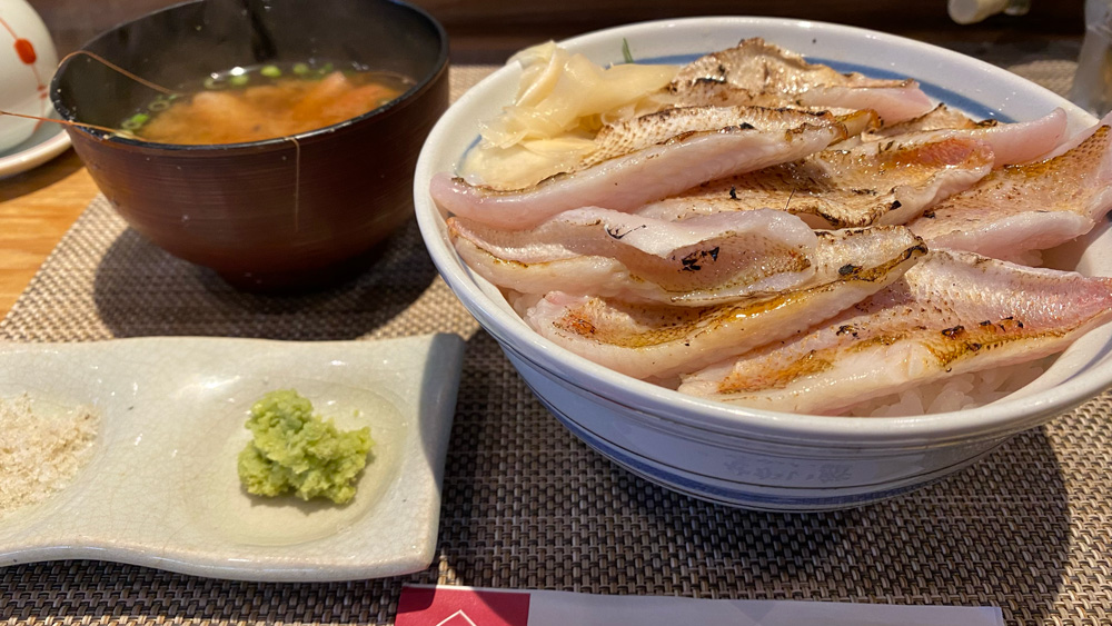 せかい鮨ののどぐろ炙り丼(新潟市)