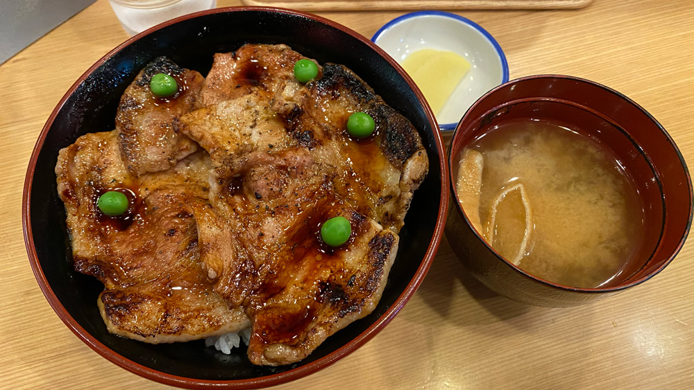 豚丼のぶたはげ 帯広本店の豚丼(北海道帯広市)